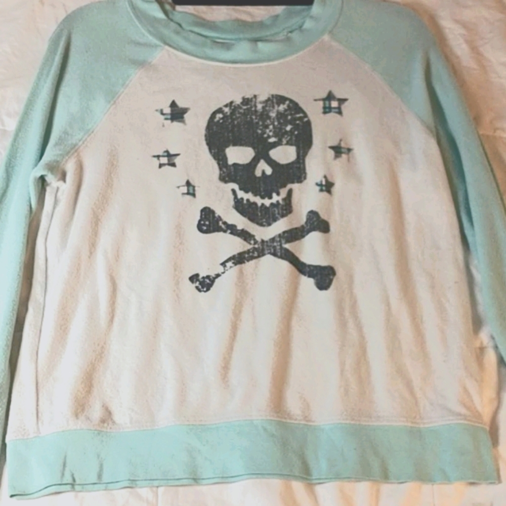 No boundaries top